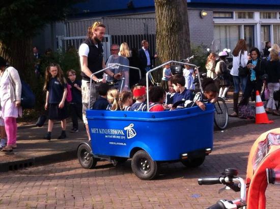 amsterdam school bus